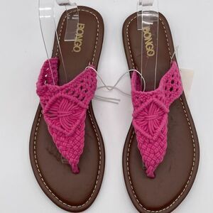 NWT BONGO Sandals Womens Size 9 Pink Crochet Strap Boho Macrame Thong Flip Flop